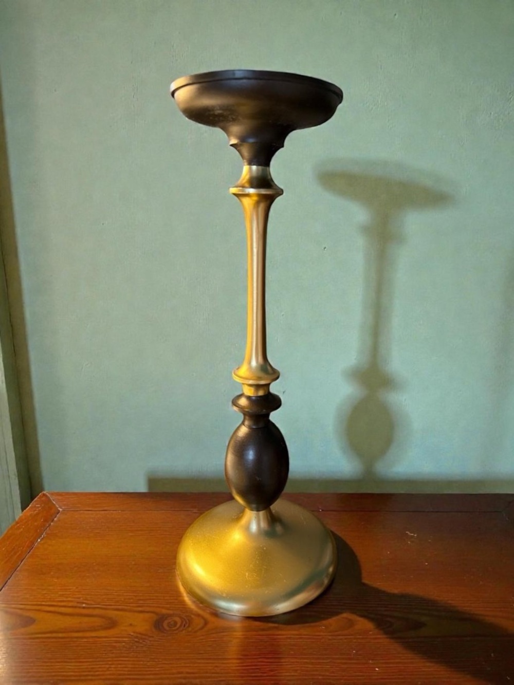 Flat top candler stick gold medium